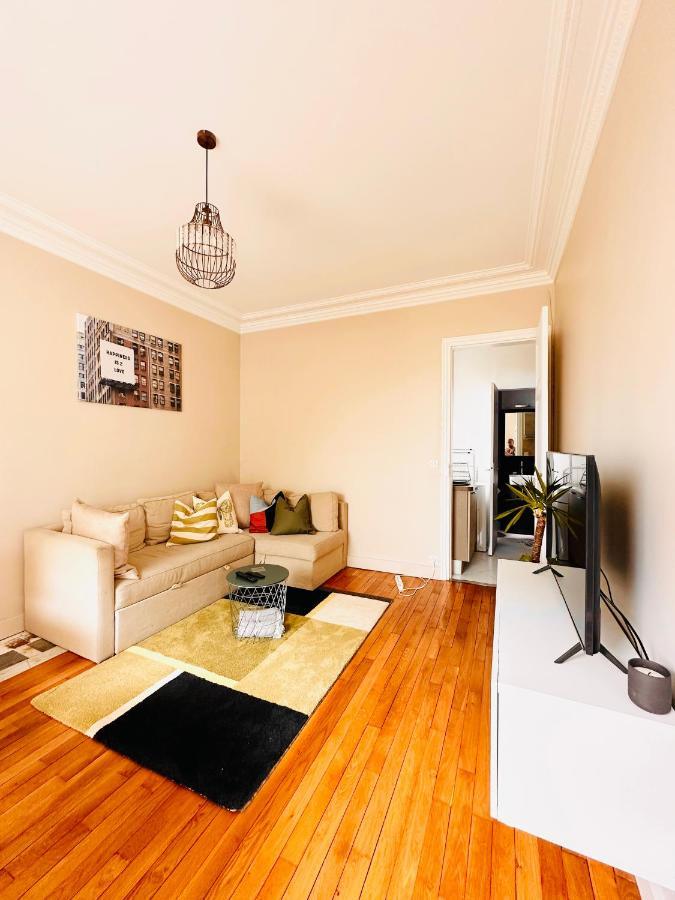 Cosy Appartement Avec Vue Tour Eiffel Париж Екстериор снимка
